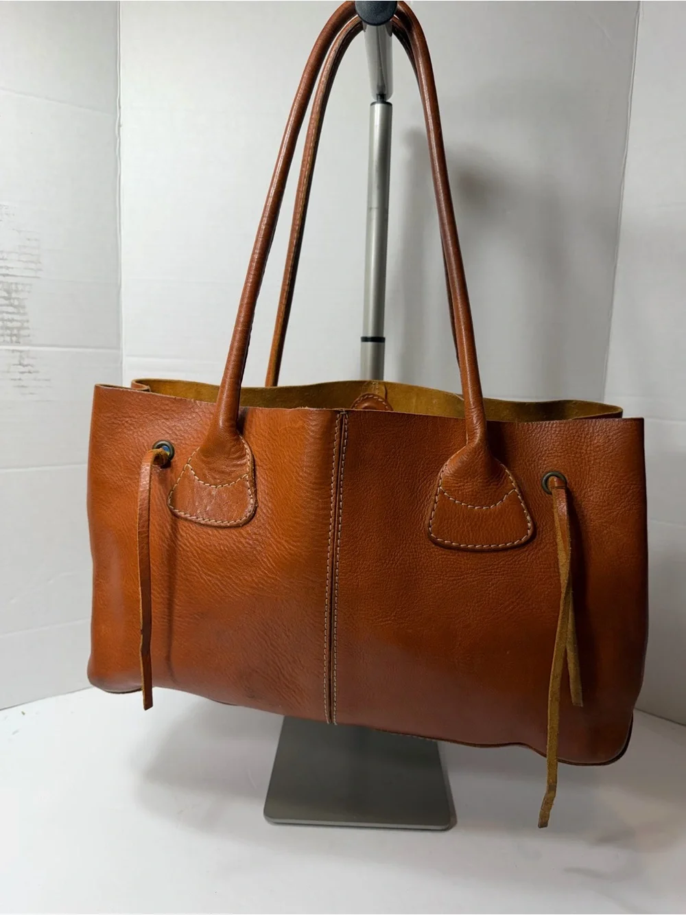 COCCINELLE Leather Tote Handbag in Cognac Brown project bag - Picture 4 of 6